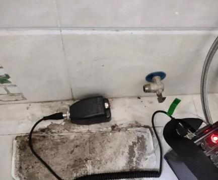 旺苍屋顶漏水维修公司分享下卫生间漏水的危害及解决方法